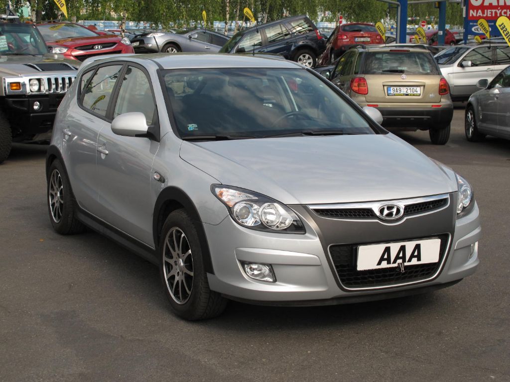 i30